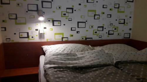 K�roly Apartments