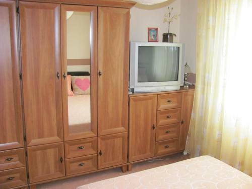 K�roly Apartments