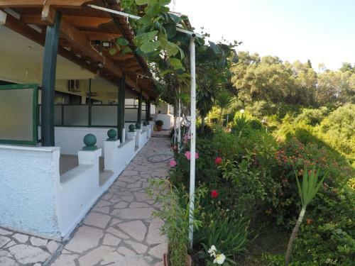 Aparthotel Andromaches Holiday Apartments