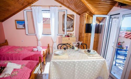 Agroturismo Dimitra Apartments & Studios