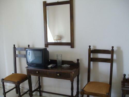 Spiros Apartments