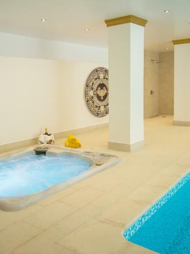 Hotel Theoxenia Residence