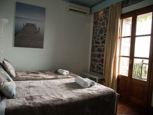 Olive Press Hotel & Apartments