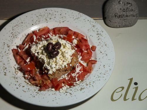 Olive Press Hotel & Apartments