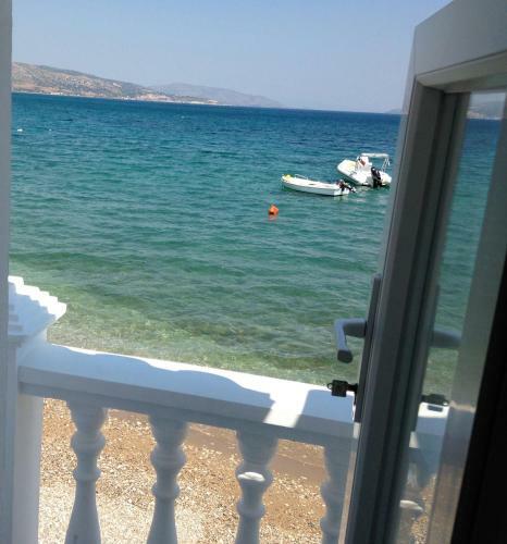 Apartamento Irini's Beach House