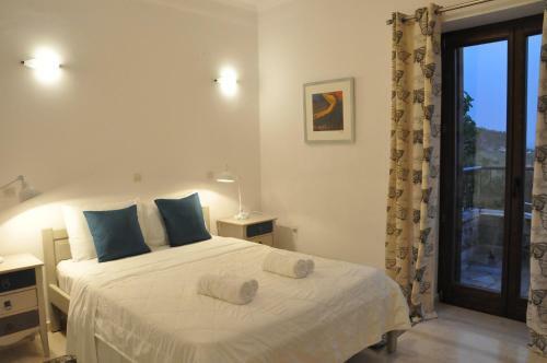 Vardia Hotel