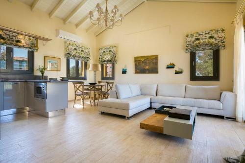 Orion Luxury Villa