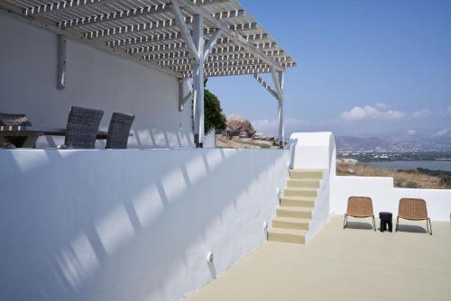 Naxian Utopia | Luxury Villas & Suites