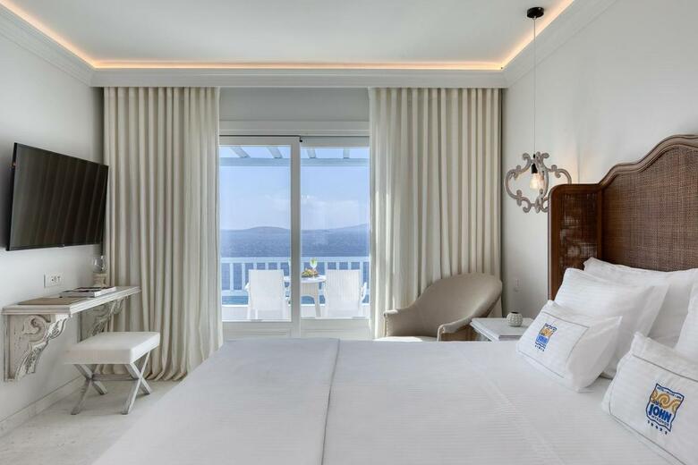 Saint John Hotel Villas & Spa