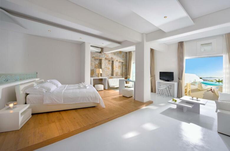 Saint John Hotel Villas & Spa