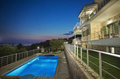 Villa Petra & Thalassa