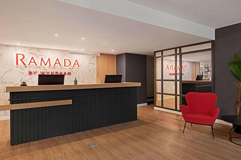 Hotel Ramada By Wyndham Valencia Almussafes