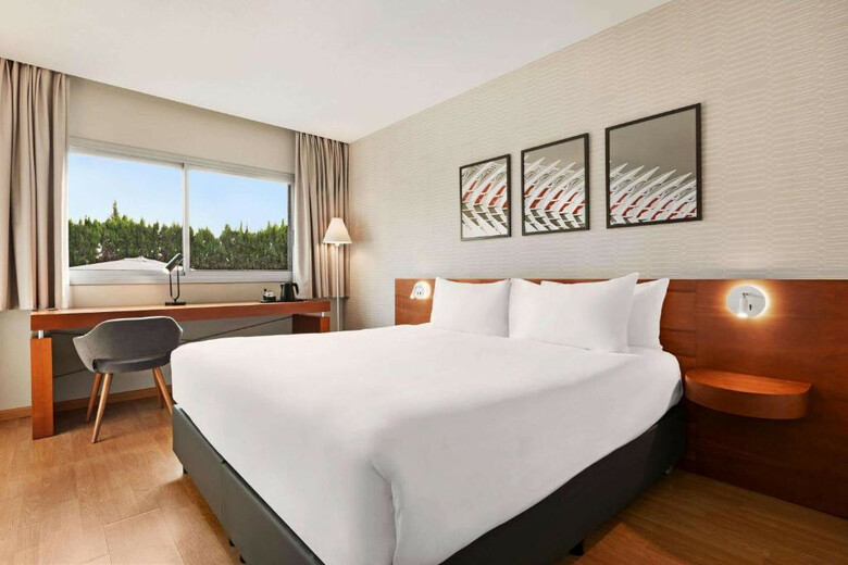 Hotel Ramada By Wyndham Valencia Almussafes