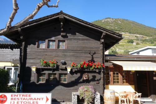 Bed & Breakfast Motel Restaurant 13 Etoiles
