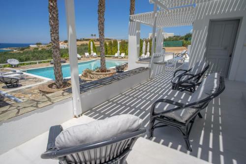 Villas Agia Irini Cove