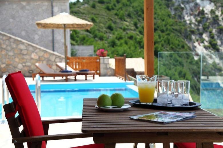 Milos Paradise Luxury Villas