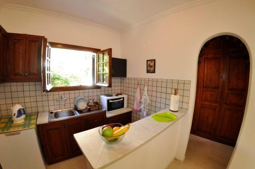 Alexandros Apartments & Studios