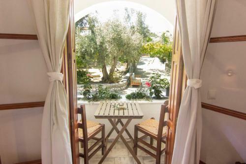 Hostal Naftilos Skiathos