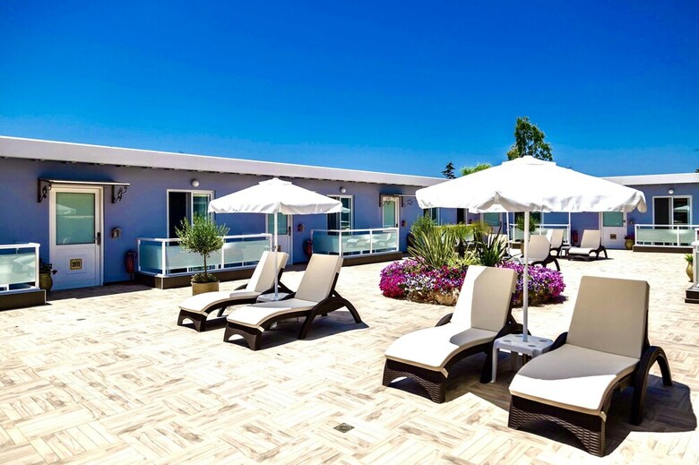 Paradice Hotel Luxury Suites