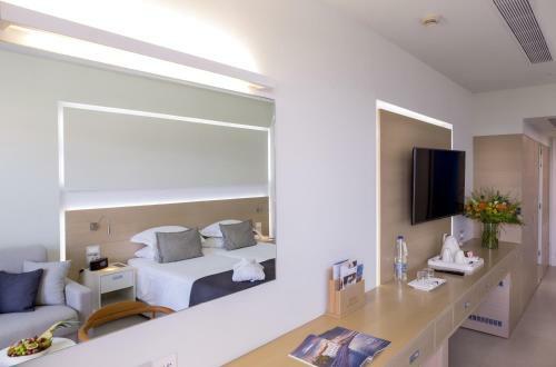 Neptune Hotel-resort, Convention Centre & Spa