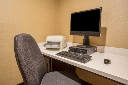 Holiday Inn Express Hotel & Suites Manteca