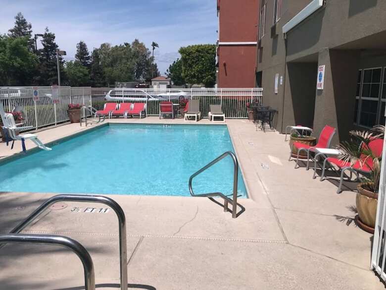 Holiday Inn Express Hotel & Suites Tracy