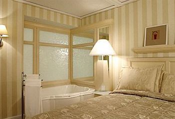 Hotel Les Trois Tilleuls And Spa