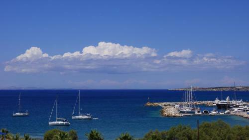 Alexandros Apartments