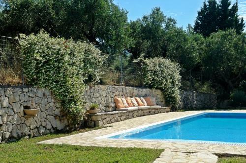 Ammoudi Harmony Villa