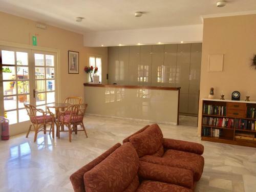 Katerina Hotel