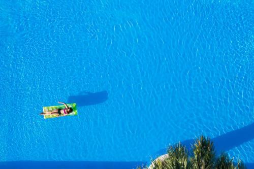 Hotel Bianco Olympico Beach Resort