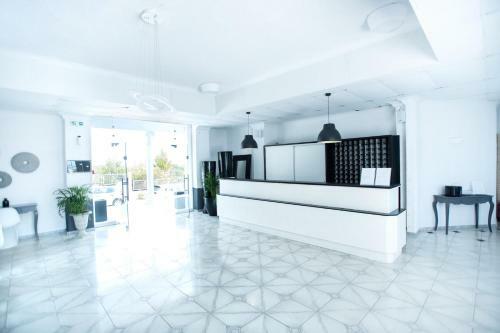 Hotel Bianco Olympico Beach Resort