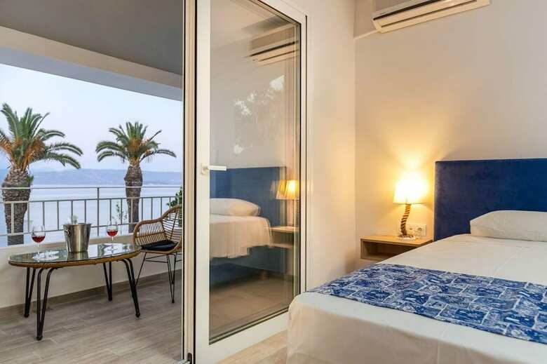 Aparthotel Roussos Studios
