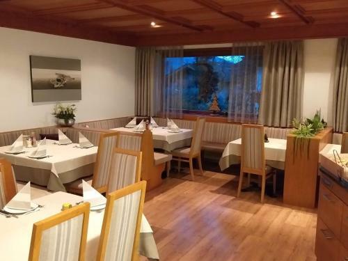 Hostal Garni P�hl