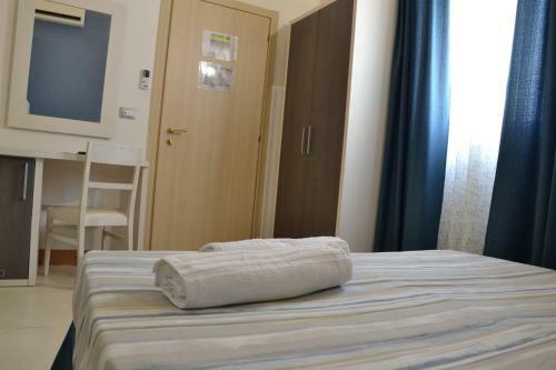 Hostal Affittacamere Torre Lapillo