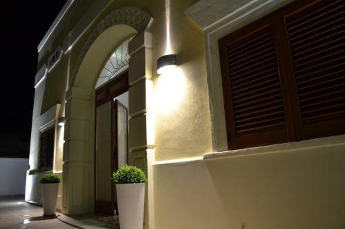 Hostal Affittacamere Torre Lapillo