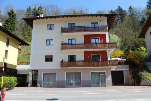 Apartamento Appartamenti Pedrini