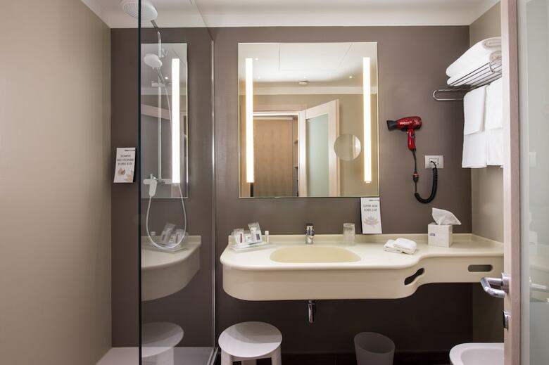 Best Western Plus City Hotel