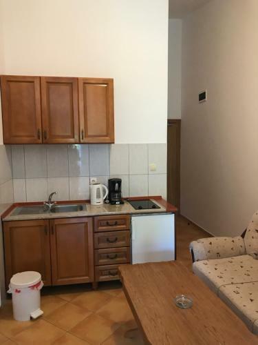 Aparthotel Apartments De Lara