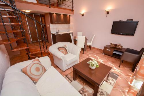 Apartments House 91