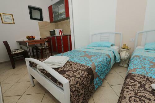 Apartamentos Klaris Guest House