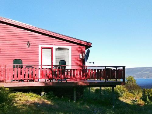 Two-bedroom Holiday Home In Hansnes