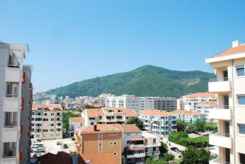 Azzuro Lux Apartments