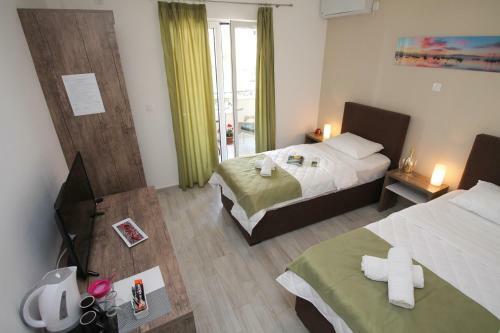 Hostal Le Marc Guest House