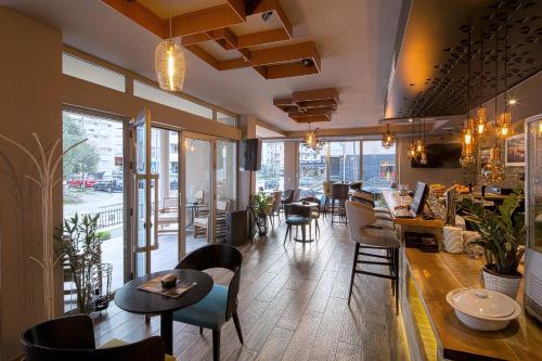 Hostal Le Marc Guest House
