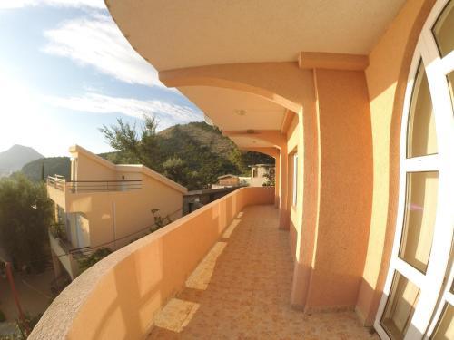 Sea & Mountains Panorama Apartments