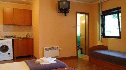 Hostal Villa Budvanka Guesthouse