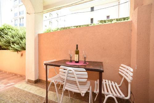 Hostal Mg Apartment