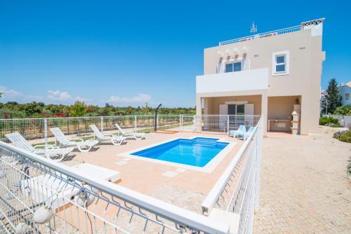 Villa Casa Das �rvores By Algartur