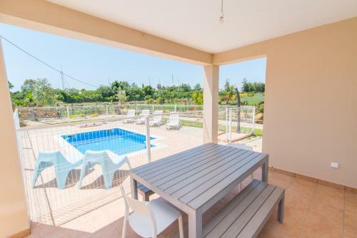 Villa Casa Das �rvores By Algartur